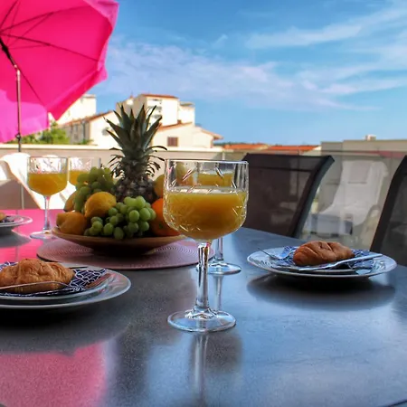 Melassy 2 Apartment Makarska