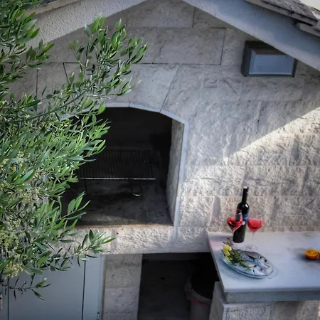 Apartment Melassy 2 Makarska