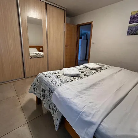 Melassy 2 Apartment